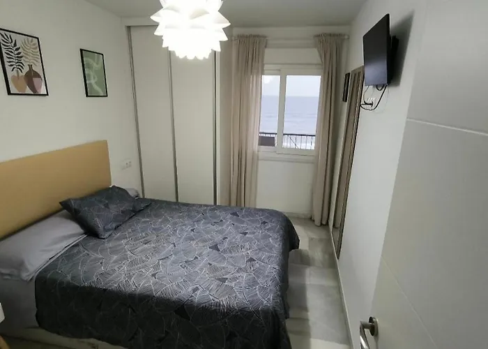 Apartamento Tres Habitaciones Primera Linea De Playa